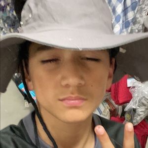 Meet your Posher, Gabriel